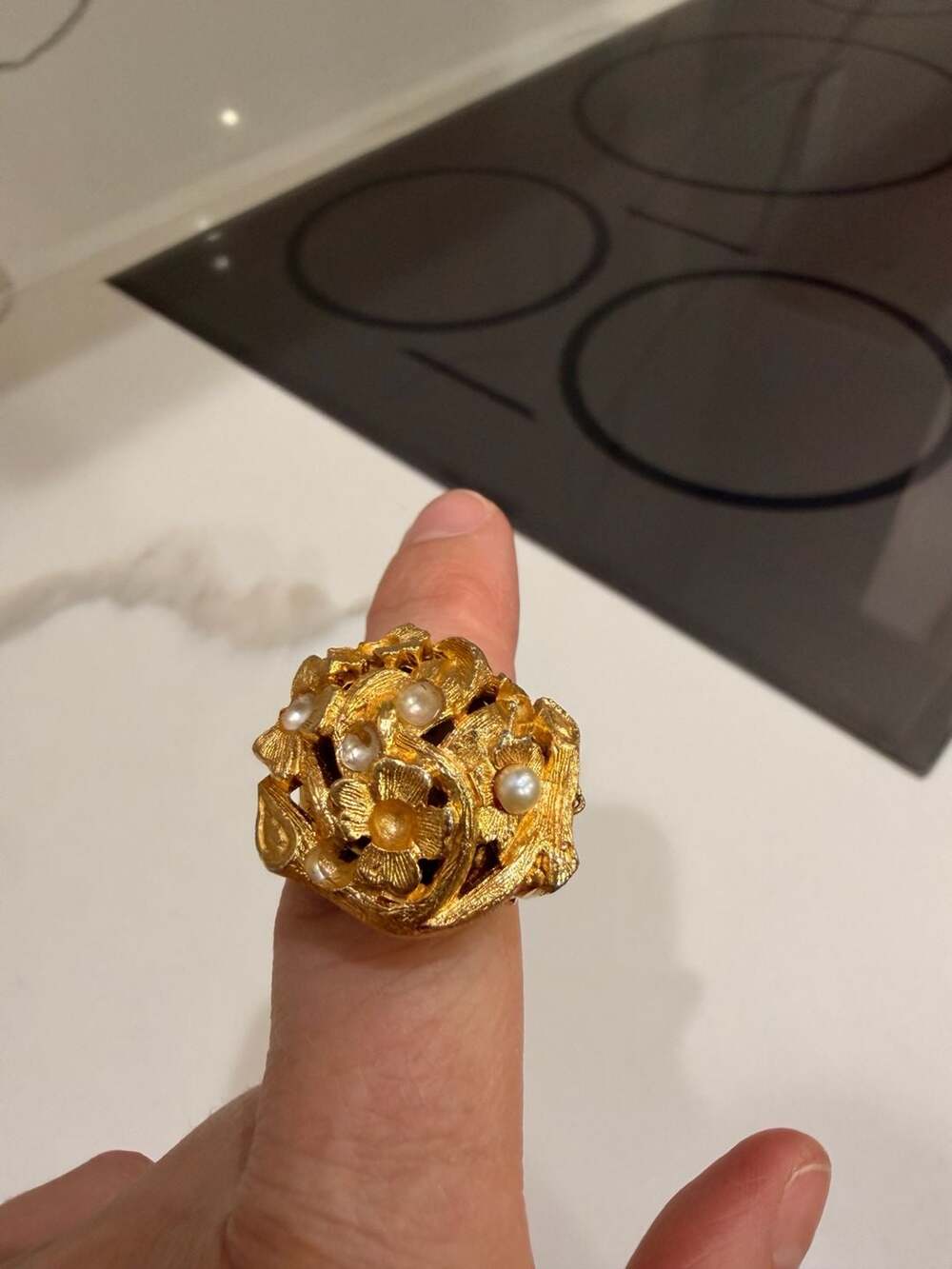 Sheffield Vintage Swiss Made Gold Tone Floral Faux Pearl Ring Watch